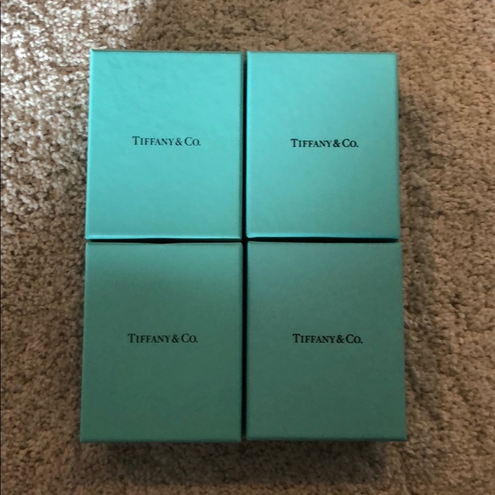4 Tiffany’s box’s